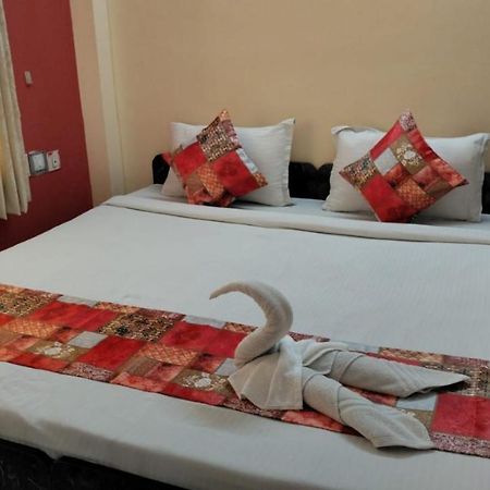 The Tavern Orchid Hotel โกลกาตา ภายนอก รูปภาพ