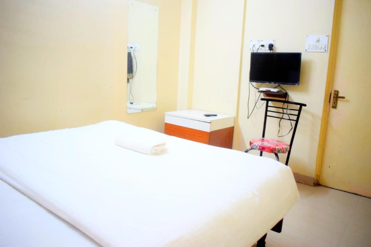 The Tavern Orchid Hotel โกลกาตา ภายนอก รูปภาพ